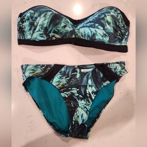 Athleta swimming suit, top XL, bottom Medium